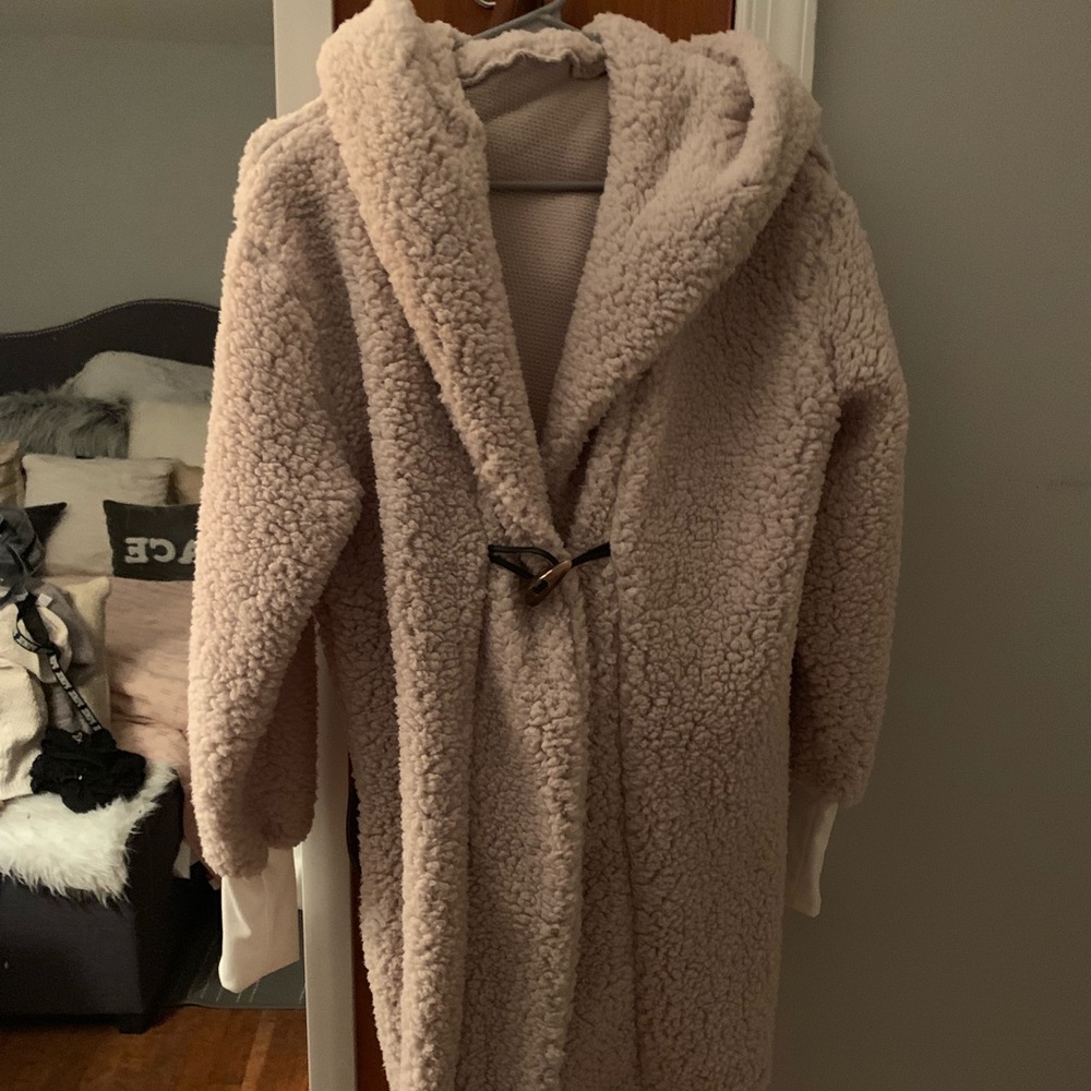 Teddy hooded coat 🧥 SIZE MEDIUM